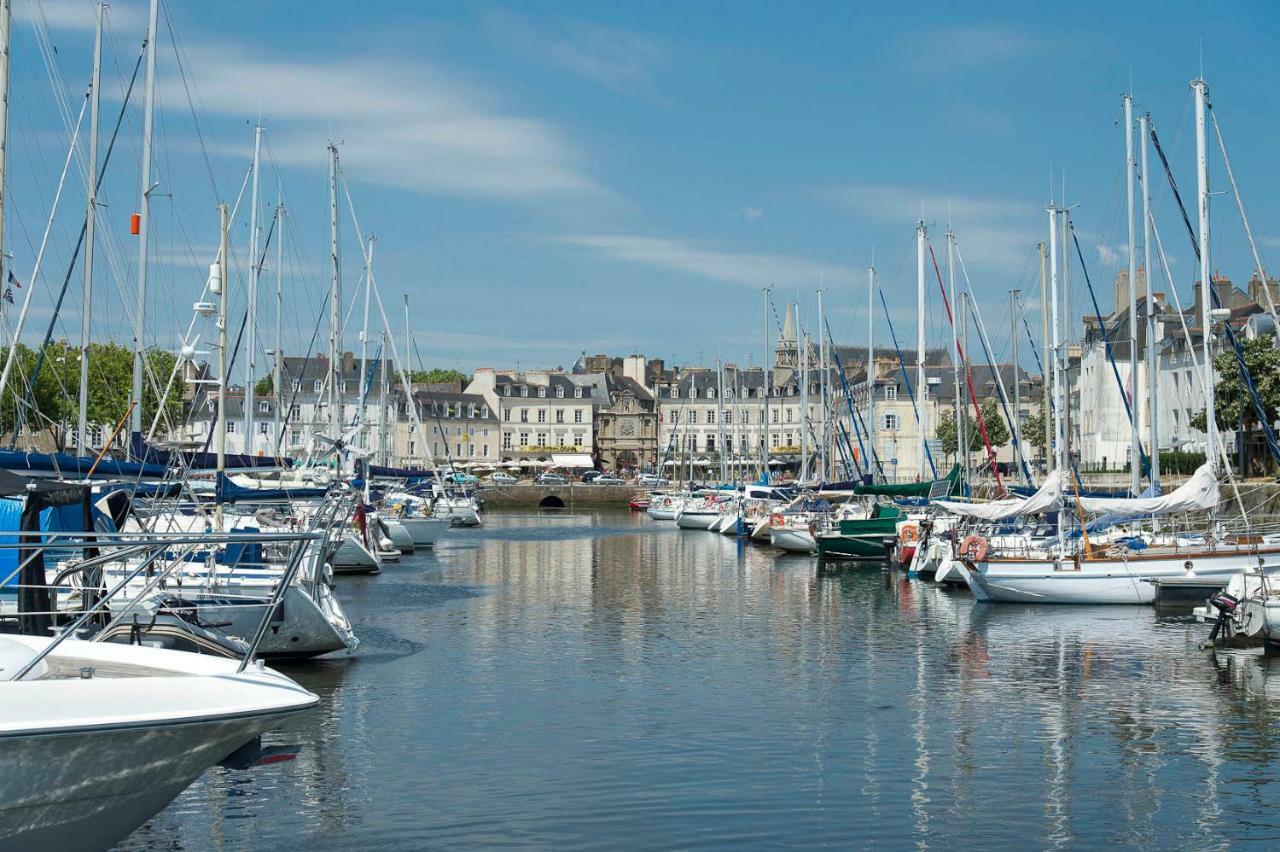 Apt 1 Ch - Centre Ville Vannes - Gare A Pied - Parking Exterior foto